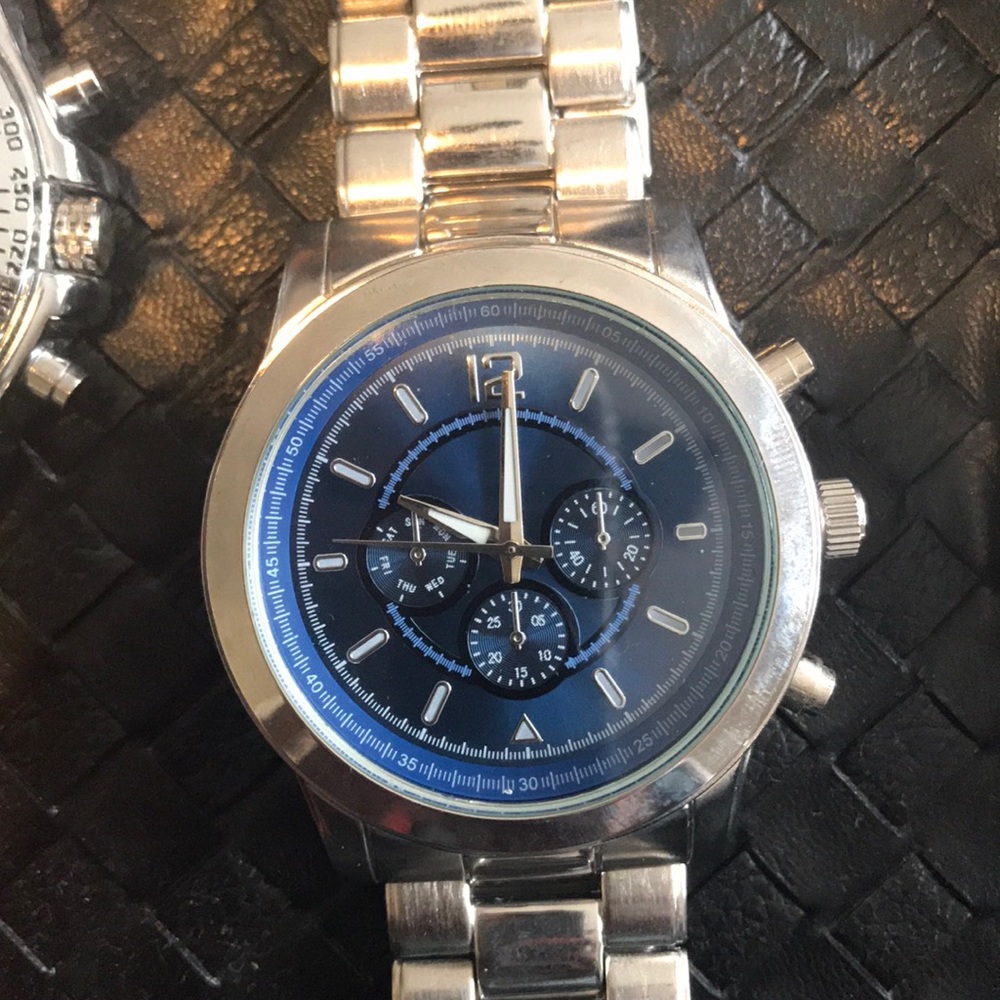 Watches Bundle - Picture 3 of 8